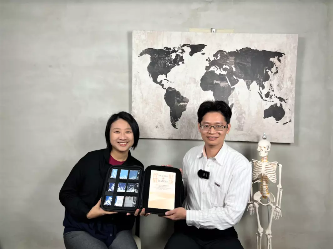 《體態平衡與疼痛的根源》｜葉明嘉先生與健康體態